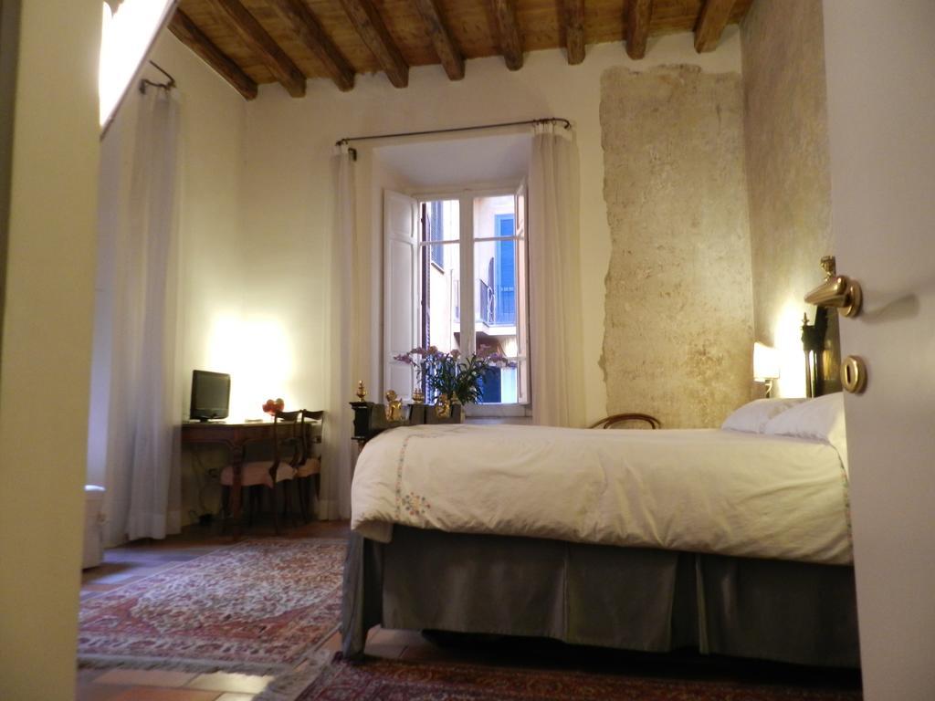 Vicolo Del Lupo Guesthouse Rome Room photo